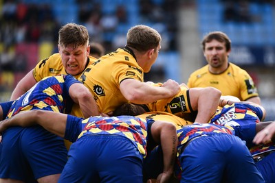 071225 - USA Perpignan v Dragons RFC - EPCR Challenge Cup - Matthew Screech of Dragons RFC