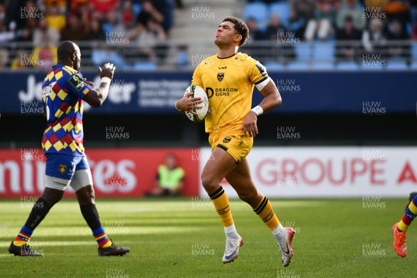 071225 - USA Perpignan v Dragons RFC - EPCR Challenge Cup - Rio Dyer of Dragons RFC