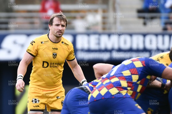 071225 - USA Perpignan v Dragons RFC - EPCR Challenge Cup - Rhodri Williams of Dragons RFC
