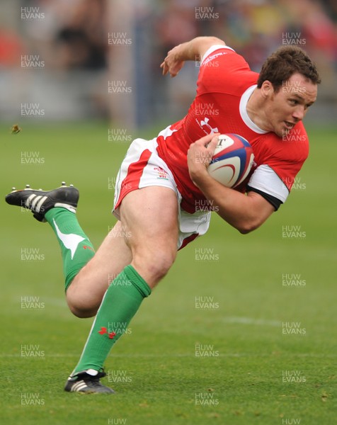 06.06.09 - USA Eagles v Wales - Wales' Mark Jones. 