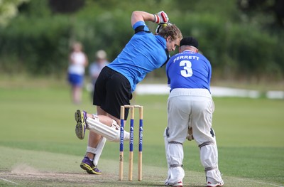 130714 - Usk Cricket Club v Newport Gwent Dragons, Charity T20 Cricket match, Usk -  