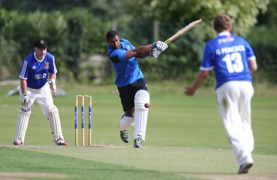 130714 - Usk Cricket Club v Newport Gwent Dragons, Charity T20 Cricket match, Usk -  