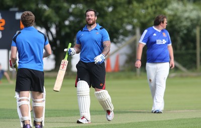 130714 - Usk Cricket Club v Newport Gwent Dragons, Charity T20 Cricket match, Usk -  