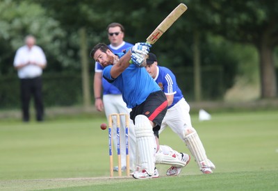 130714 - Usk Cricket Club v Newport Gwent Dragons, Charity T20 Cricket match, Usk -  