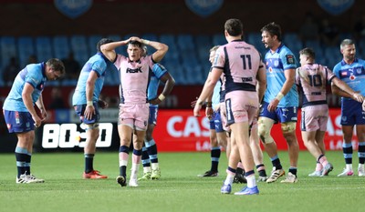 200326 - Vodacom Bulls v Cardiff Rugby - United Rugby Championship - Dejected Cardiff players