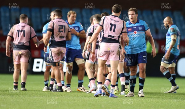 200326 - Vodacom Bulls v Cardiff Rugby - United Rugby Championship - Players shake hands after the match
