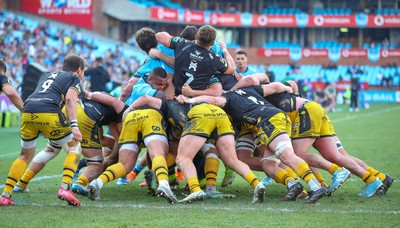 170525 - Vodacom Bulls v Dragons RFC - United Rugby Championship - Vodacom Bulls driving forward