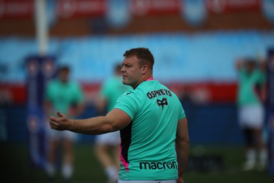 270424 - Vodacom Bulls v Ospreys - United Rugby Championship - Ospreys warm up