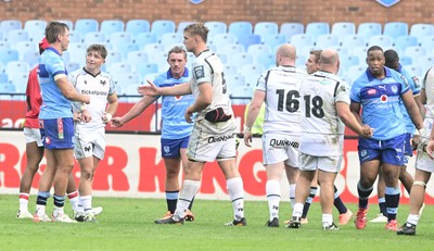 270925 - Vodacom Bulls v Ospreys, United Rugby Championship - Players shake hands at full time