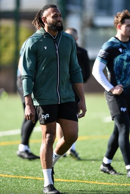 270225 - New Ospreys Signing Waisea Nayacalevu during training 