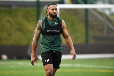 270225 - New Ospreys Signing Waisea Nayacalevu during training 