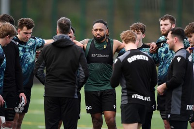 270225 - New Ospreys Signing Waisea Nayacalevu during training 