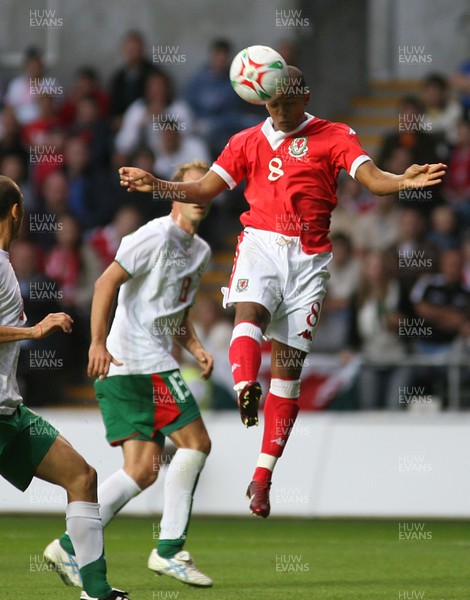 150806Wales v Bulgaria International Friendly, The Liberty Stadium, Swansea -  Wales' Robert Earnshaw heads across the goalmouth 