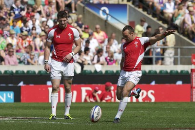 21.05.11 Wales v Kenya Twickenham Sevens ... Gareth Davies. 
