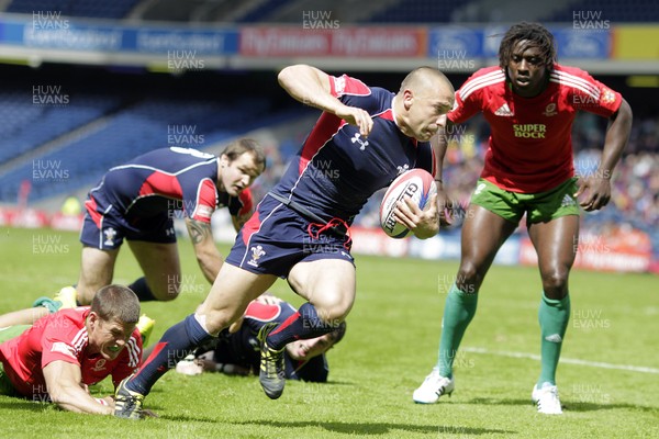 28.05.11Wales v Portugal...IRB World Sevens Series Murrayfield... Wales' Nicky Griffiths scores a try against Portugal. 