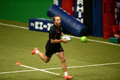 040714 - Wales Sevens Commonwealth Games Squad Announcement -Will Harries during training