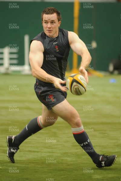 10.07.08 - Wales Sevens Training - Jonathan Edwards in action during training. 