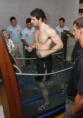 07.09.10 Wales 7's Commonwealth Training Squad - The Medical Rehabilitation unit: Hedly Hall -  Alex Cuthbert is given  a session in The Aqua jogger by Clinical Specialist Jayne McLenaghan. 