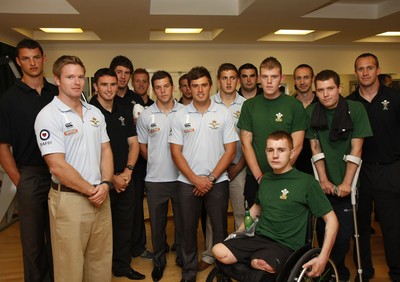 07.09.10 Wales 7's Commonwealth Training Squad - The Medical Rehabilitation unit: Hedly Hall -  Fusiliers Stocker(seated), Andrew Inwood & Stephen Owen of The Royal Welsh Regiment meet with members of The RAF & Wales 7's squads.   