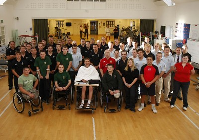 07.09.10 Wales 7's Commonwealth Training Squad - The Medical Rehabilitation unit: Hedly Hall -  The RAF & Wales 7's squads meet with some patients at Hedley Hall. 