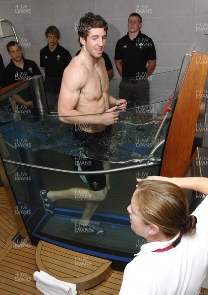 07.09.10 Wales 7's Commonwealth Training Squad - The Medical Rehabilitation unit: Hedly Hall -  Alex Cuthbert is given  a session in The Aqua jogger by Clinical Specialist Jayne McLenaghan. 