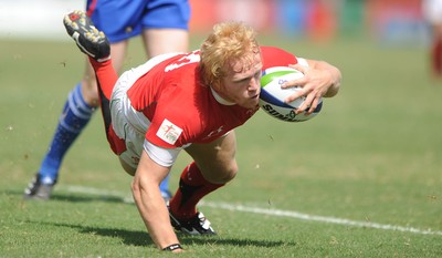 11.10.10 - Wales v Tonga - Commonwealth Games Sevens Delhi 2010 -  Richie Pugh of Wales scores try. 