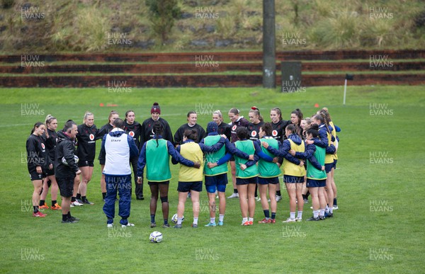 171023 - Wales Women and France Women combined training session - Wales and France players huddle up during a combined training session ahead of their first matches in WXV1