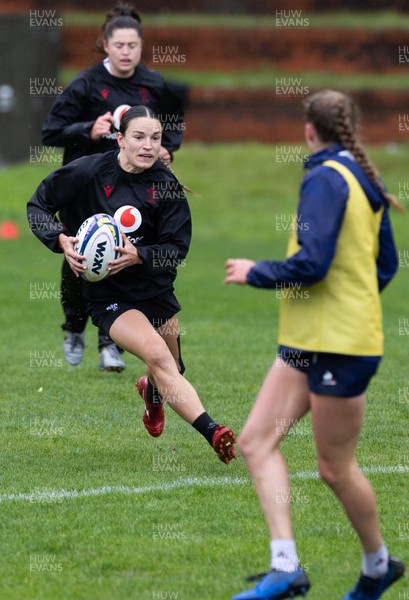 171023 - Wales Women and France Women combined training session - Jazz Joyce during a combined training session against France Women ahead of their first matches in WXV1