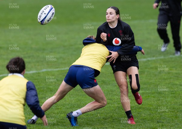 171023 - Wales Women and France Women combined training session - Jazz Joyce during a combined training session against France Women ahead of their first matches in WXV1