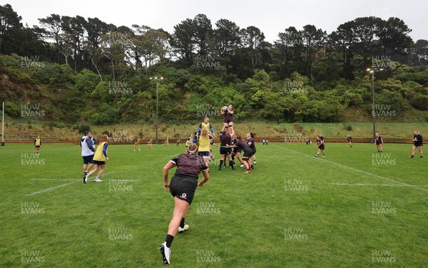 171023 - Wales Women and France Women combined training session - Kelsey Jones throws in a line out during a combined training session at Rugby League Park in Wellington against France Women ahead of their first matches in WXV1