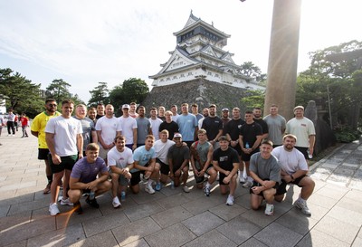 260625 - Wales Rugby arrive in Kitakyushu - Wales team photo