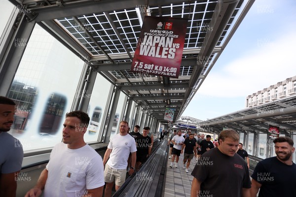 260625 - Wales Rugby arrive in Kitakyushu - 