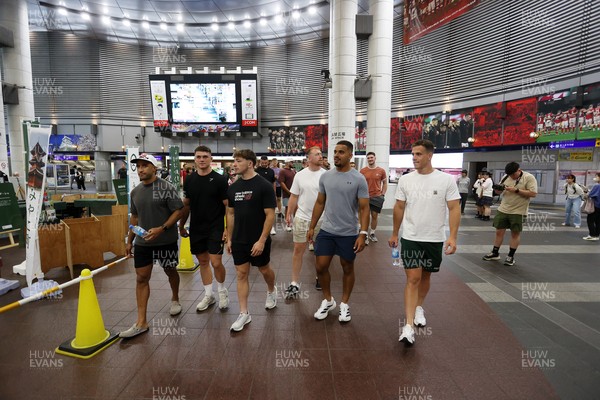 260625 - Wales Rugby arrive in Kitakyushu - 