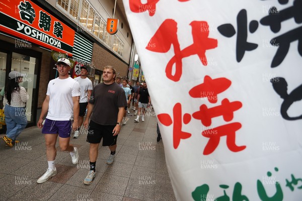 260625 - Wales Rugby arrive in Kitakyushu - Tom Rogers and Archie Griffin