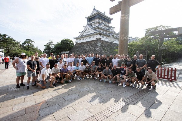 260625 - Wales Rugby arrive in Kitakyushu - Wales team photo