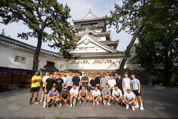 260625 - Wales Rugby arrive in Kitakyushu - Wales team photo
