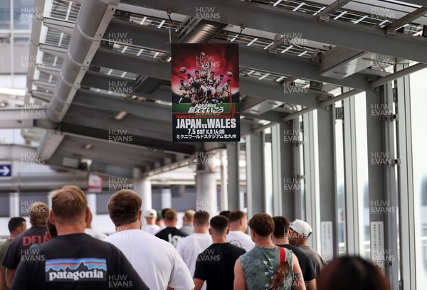 260625 - Wales Rugby arrive in Kitakyushu - 