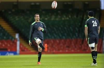 071114 - Wales Captains Run, Cardiff -Wales' Sam Warburton, left, and Jamie Roberts during the Captains Run at the Millennium Stadium ahead of the game against Australia