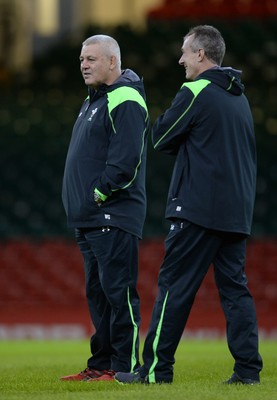 071114 - Wales Captains Run - Warren Gatland and Rob Howley during training