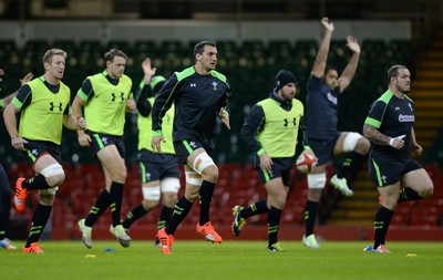 071114 - Wales Captains Run - Sam Warburton during training