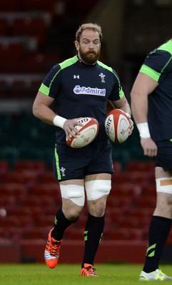 071114 - Wales Captains Run - Alun Wyn Jones during training