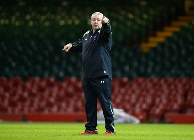 071114 - Wales Captains Run - Warren Gatland during training