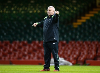 071114 - Wales Captains Run - Warren Gatland during training