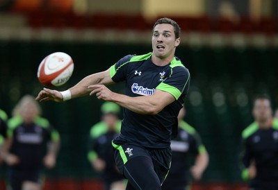 071114 - Wales Captains Run - George North during training