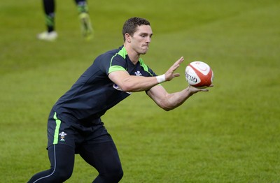 071114 - Wales Captains Run - George North during training