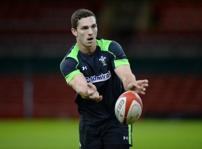 071114 - Wales Captains Run - George North during training