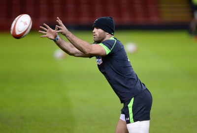 071114 - Wales Captains Run - Jamie Roberts during training