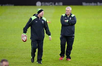 071114 - Wales Rugby Training -Neil Jenkins and Warren Gatland during training