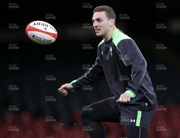 130315 - Wales Captains Run - George North during training