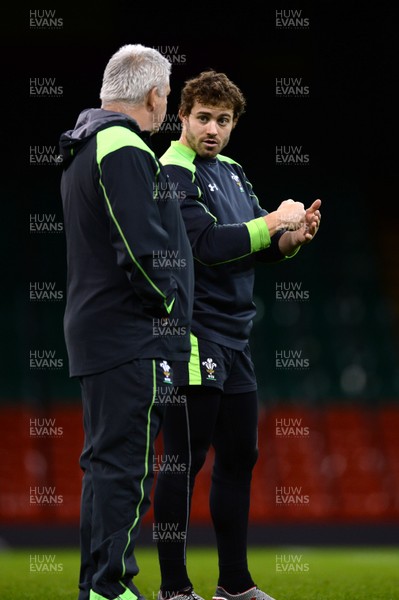 130315 - Wales Rugby Training -Warren Gatland talks to Leigh Halfpenny during training